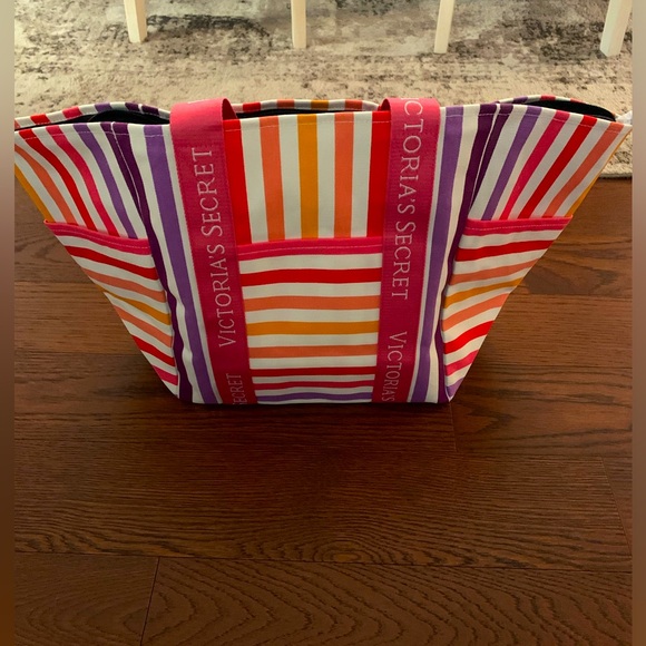 Victoria secret tote bag . New with tags! - Picture 2 of 5